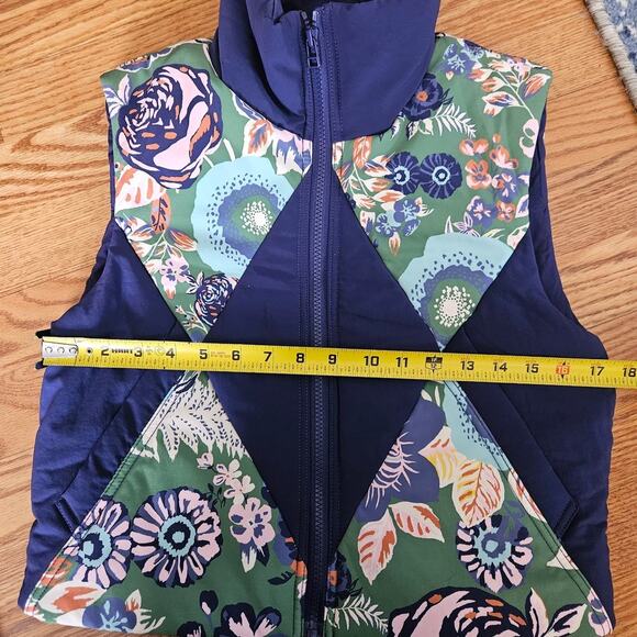 Anthropologie Daily Practice Quilted Puffer Vest  Size XS - Picture 5 of 7